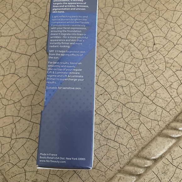 BNWT No7 Lift & Laminate Triple Action Serum Foundation - Picture 10 of 14